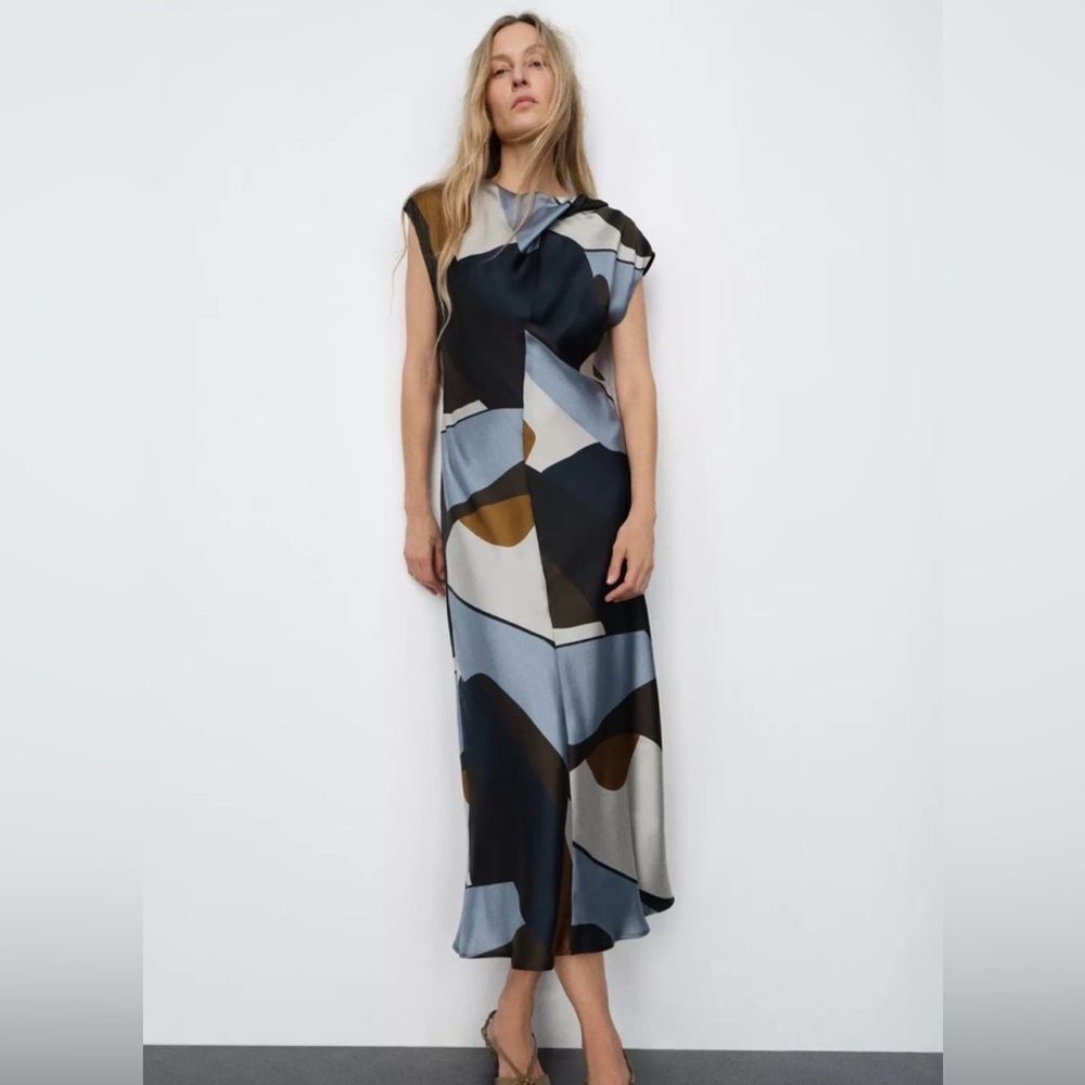 NWT ZARA SATIN PRINTED MIDI DRESS Size M